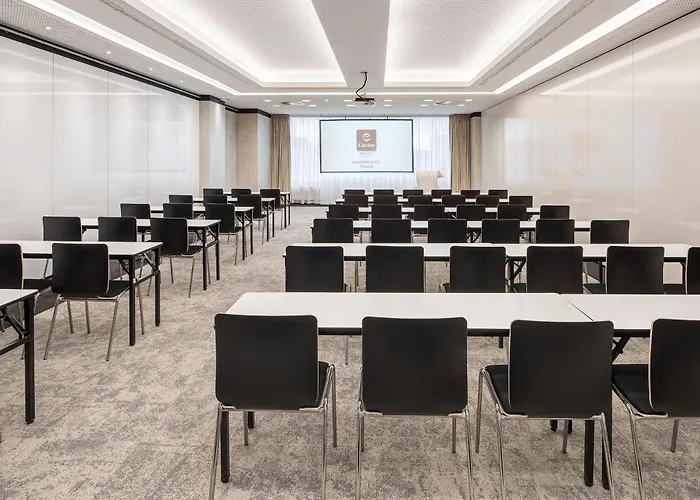 Отель Clarion Congress